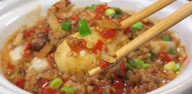 剁椒芋头家常做法大全，多吃这“碱性食物”