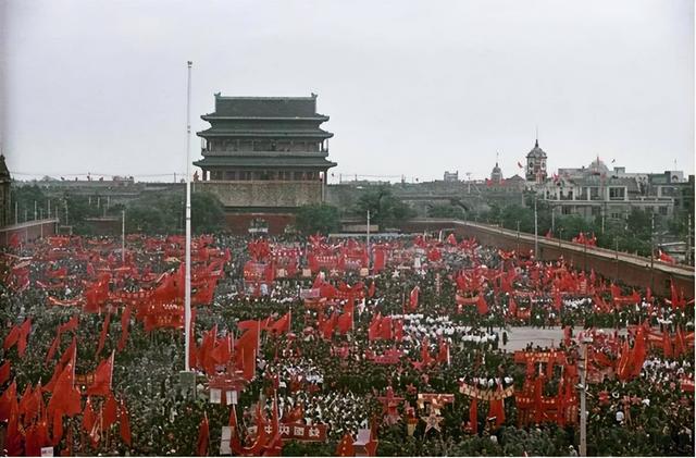 2021年国庆节北京升旗仪式提前多久去，2021年北京升旗仪式时间（开国大典3点举行）