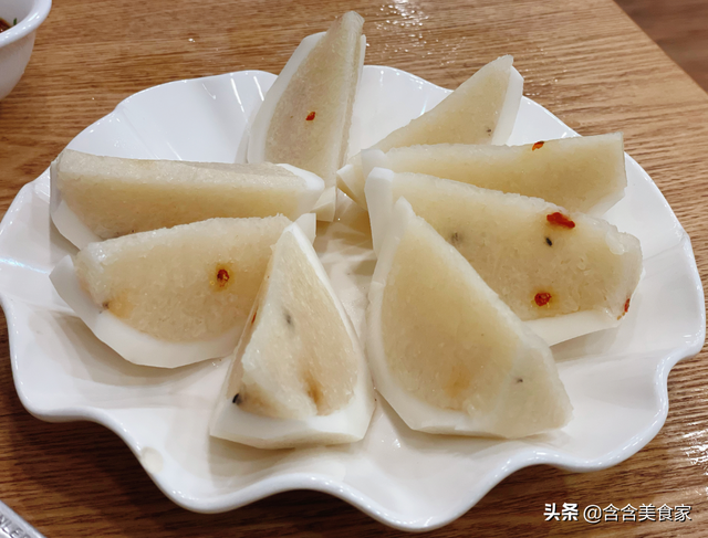 三亚有哪些好吃的特色小吃，三亚小吃特色排名（海南最著名的六大特色美食）