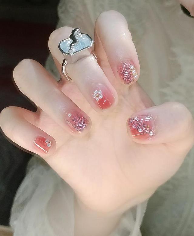 2022年很流行的美甲款式(显手白又好看) - 生活 - 爱宁信息网