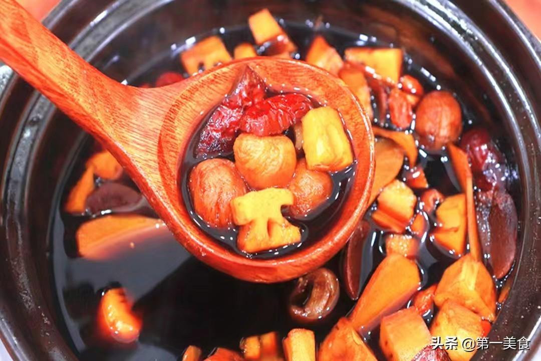 排毒养颜汤的做法，排毒养颜汤的做法及配方（聪明女人都会喝的6道养颜汤）