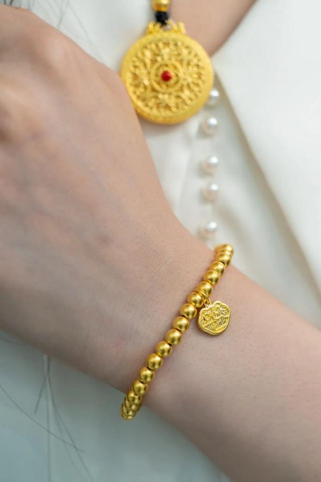 暇步士女鞋价格表，暇步士女鞋价格表和图片（贵友给你夏日不宅家的理由）