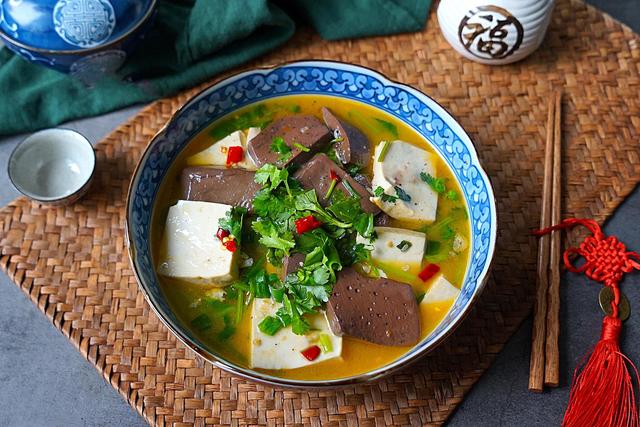 银鱼干泡发诀窍，银鱼干的泡发方法（这5道家常菜金不换）