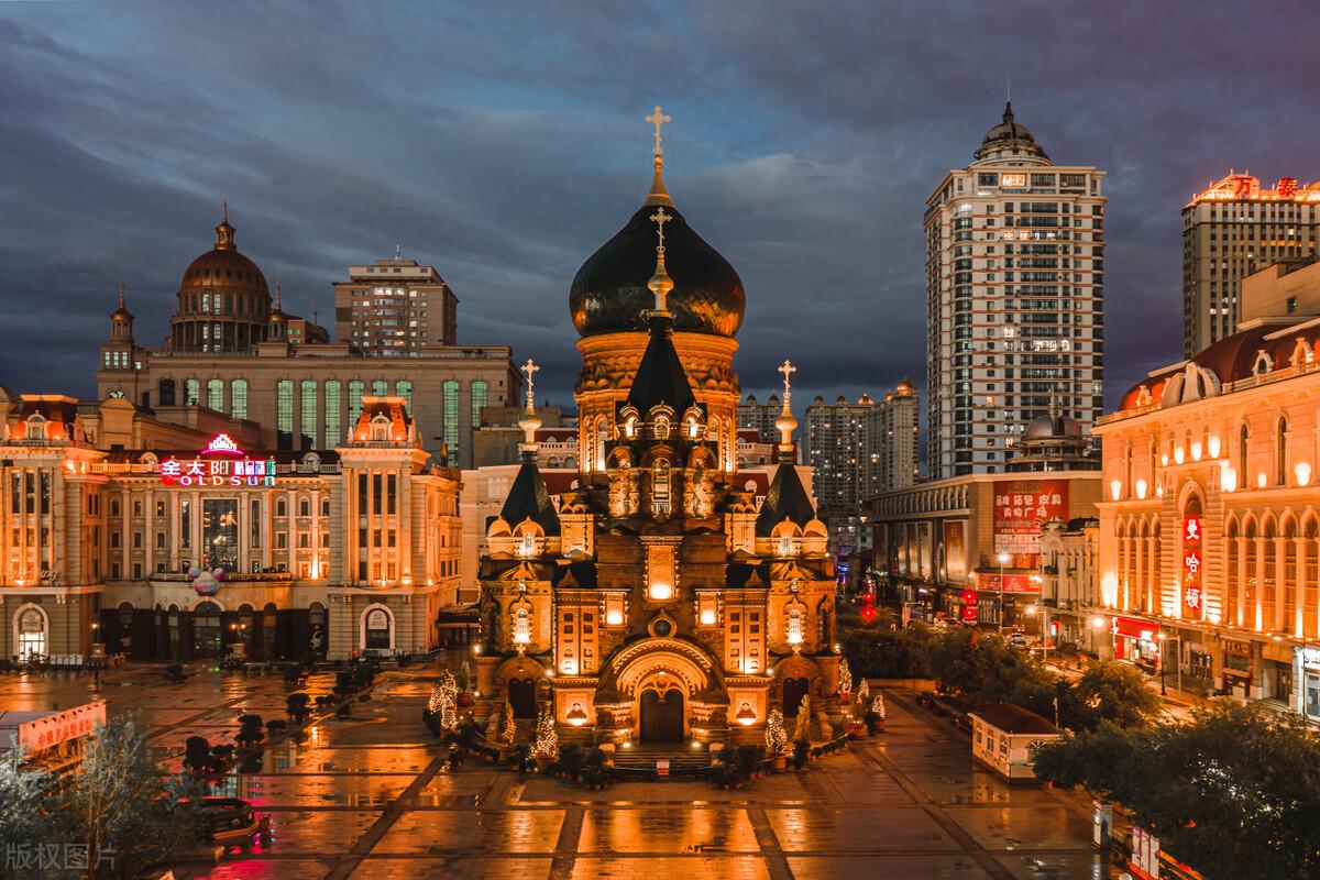 大教堂是哈尔滨的著名地标,也是中国目前保存最完整的拜占庭式建筑