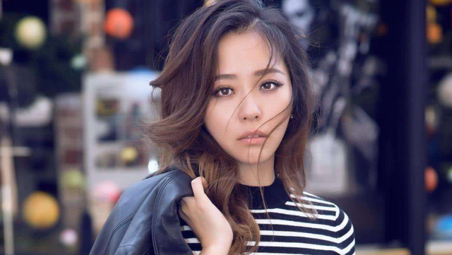 张靓颖什么时候离的婚，张靓颖结婚（张靓颖结婚伴娘都有谁）