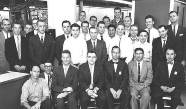 中国第一台计算机，中国第一台计算机诞生于哪一年代（一位中国人做出的杰出贡献）