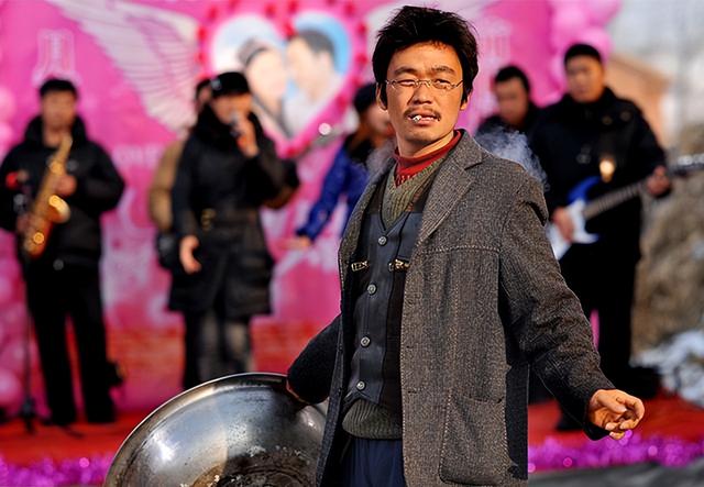 2,解读《hello 树先生》,开朗的树哥为什么会疯且深陷臆想无法自拔