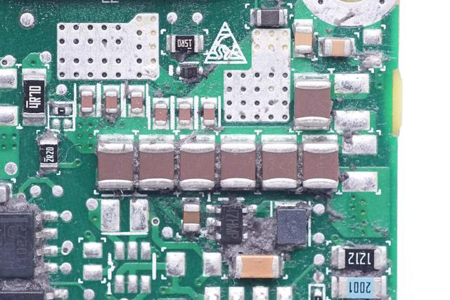 华为光伏逆变器，华为的光伏逆变器受不受禁令（拆解华为450W智能光伏优化器带你有全新了解）