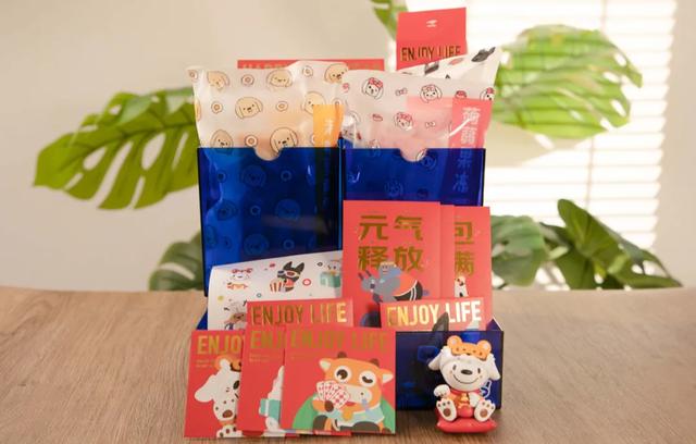 品牌拉杆箱十大排名，拉杆箱品牌十大排名（字节、腾讯、京东…22家大厂虎年礼盒实测）