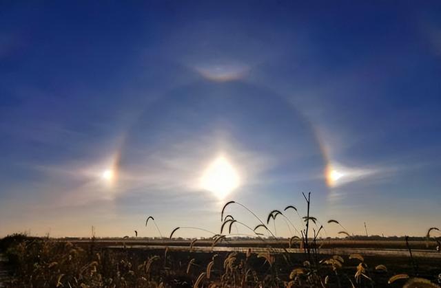 太阳什么时候离我们最近，真实地球照片太吓人（河北邢台天空出现三个“太阳”）
