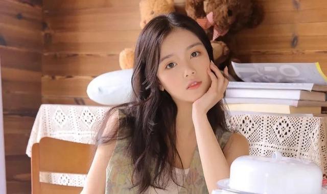 女人高情商撩男人的句子，女人高情商幽默万能句（高情商哄女孩子的句子）