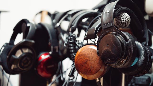 哪个音乐软件最好，哪个音乐app好用音质好（深度评测CD、无损、音乐APP全要的山灵EM7音乐一体机）