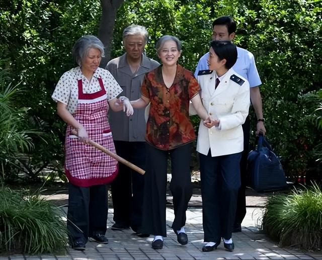 国产电视剧排行榜，十部必看国产电视剧推荐（近30年口碑高的10部国产剧）