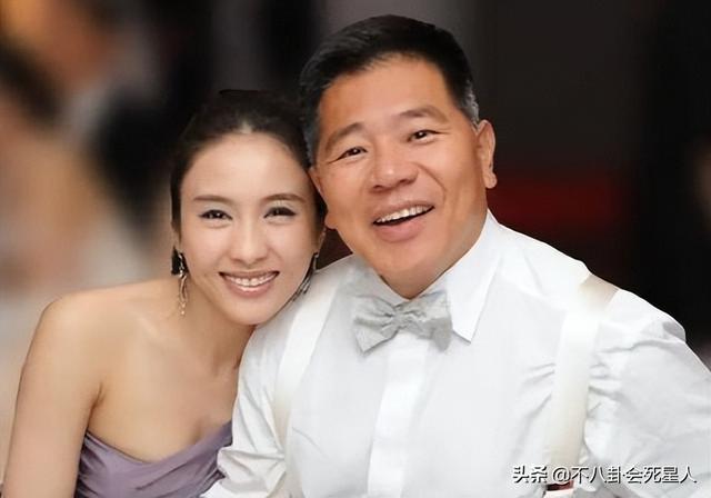 1,细数女星的大龄老公,王紫璇比老公小34岁,刘诗诗吴奇隆相差17岁