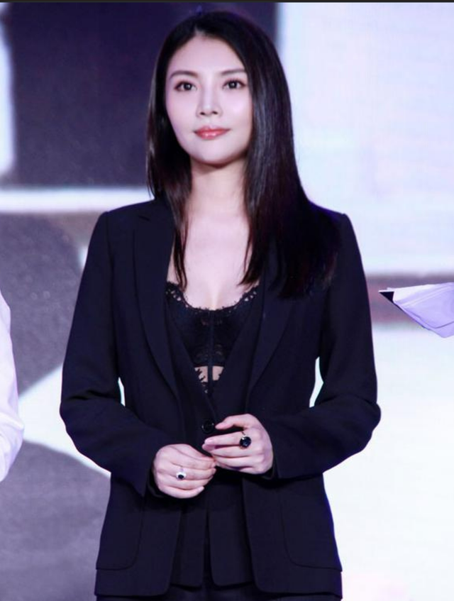 徐冬冬：娱乐圈里的正能量女神，曾被两个渣男抛弃