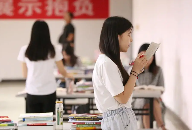 博士一般要读几年，博士一般读几年（博士学制有“大变化”）