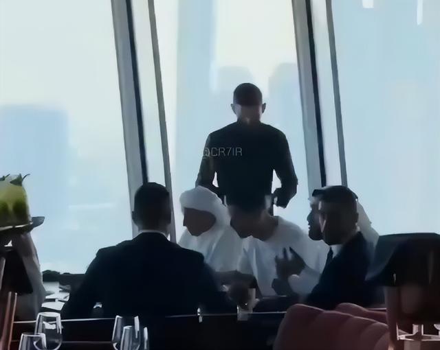 沙特阿拉伯帅哥，沙特阿拉伯帅哥（迪拜最帅王子哈曼丹）