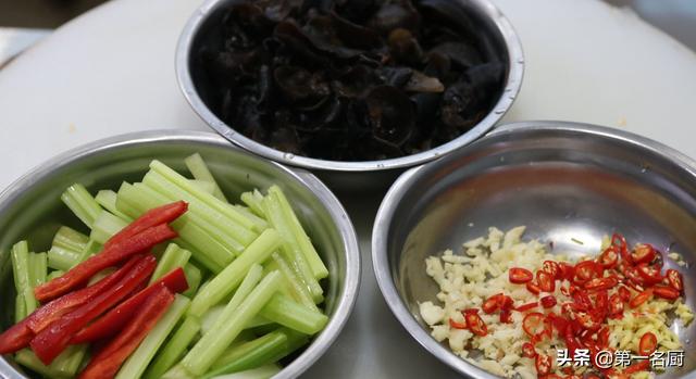 芹菜15种做法，芹菜的做法大全家常（清脆爽口超下饭）