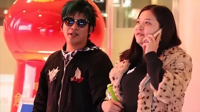 黎明的妻子阿wing简历，跟经纪人喜结连理的明星