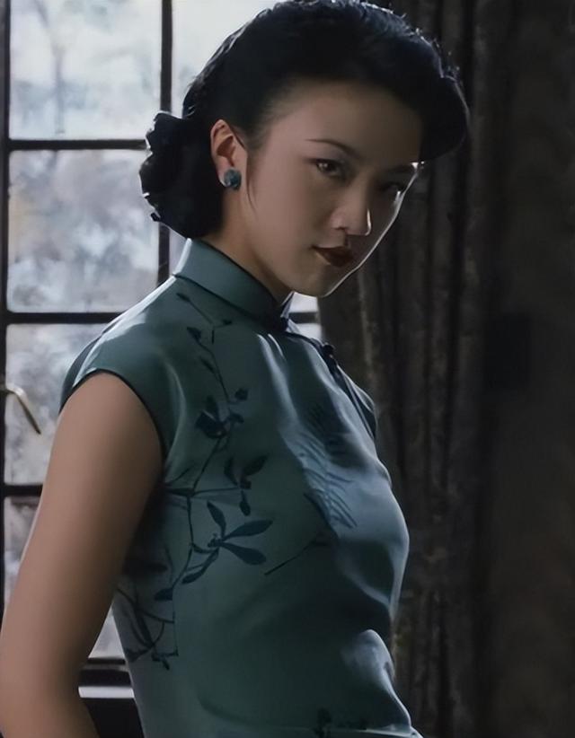 丹凤眼是什么样的，丹凤眼是什么样子的人（难怪大家会喜欢“丹凤眼”女星）