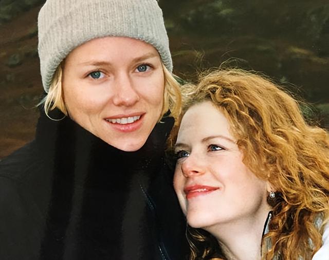 关于欧美著名艳星的信息，好莱坞两位顶流女星惊爆同性绯闻