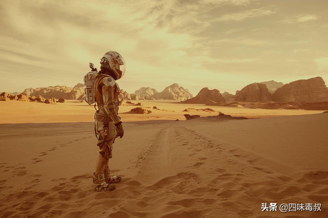 电影回顾｜《火星救援》：先熬过孤独再解决问题，你就可以回家了