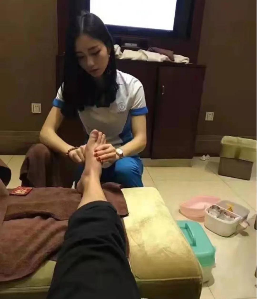 足疗工资多少钱一个月(我) - 价格百科