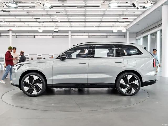 volvo是什么牌子的车，volvo是什么档次的车（沃尔沃的新旗舰SUV）