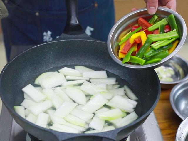 减肥期间吃什么蔬菜好，减肥期间吃什么蔬菜比较好（个个低卡又低脂）