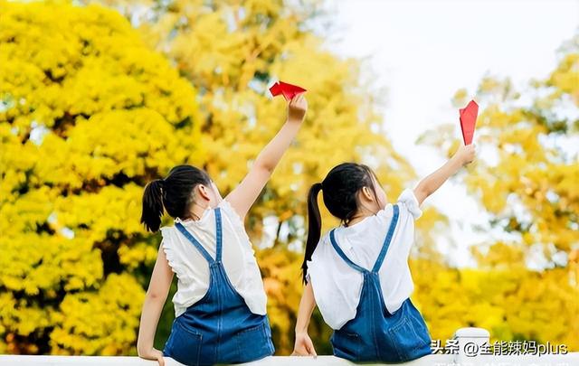 表扬女儿很棒的句子，赞美鼓励女儿的句子（“高级”父母常用这3句表扬孩子）