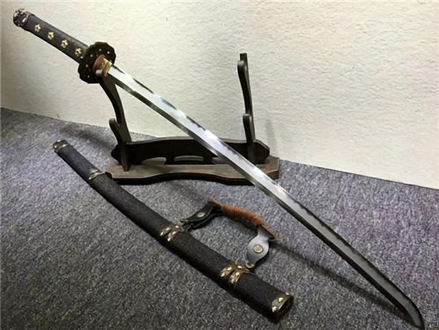 世界名刀名剑排行，第一名拦腰斩断一头羊