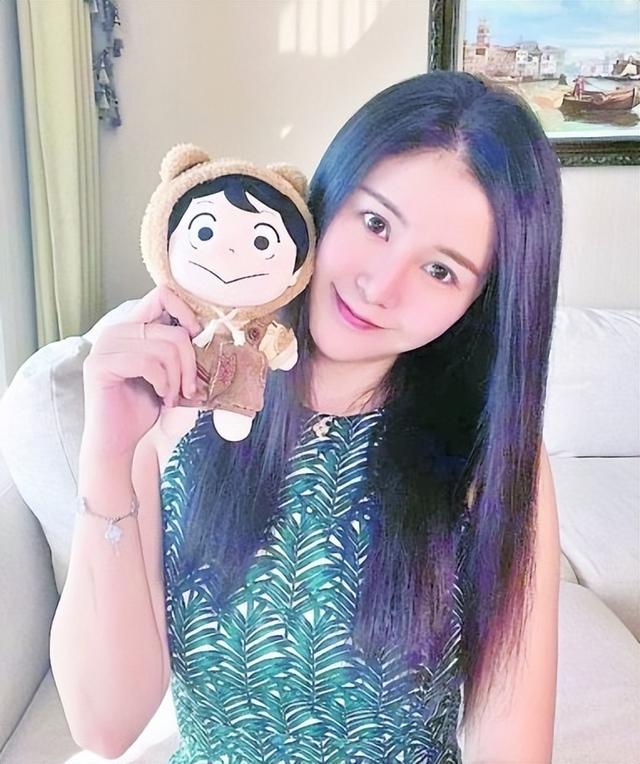梁姓好听稀少的女孩名字大全，梁姓女孩起名有诗意（做12年中老年模特）