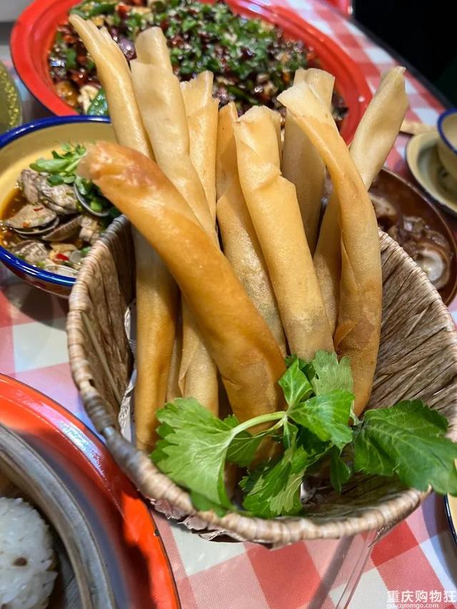 重庆小吃排名前十名，重庆十大必吃美食重庆最有名小吃（重庆这10家特色美食）