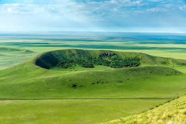 草原旅游去哪里好草原旅游胜地，草原旅游胜地有哪些（来这个内蒙最美的草原吧）