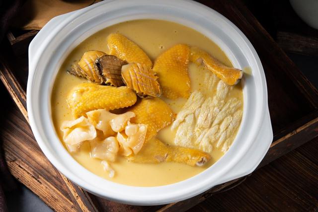 胶东海参，最便宜的也要好几百（胶东海参和辽参哪个好）