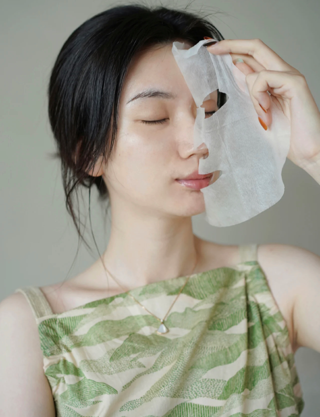 经期可以敷面膜吗，产后多久可以敷面膜（面膜的正确使用方法要记住）