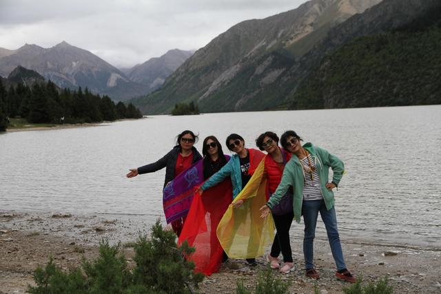 有什么成语描写赞美拉萨的天空，形容拉萨的天空的词语（天上西藏大美于行）