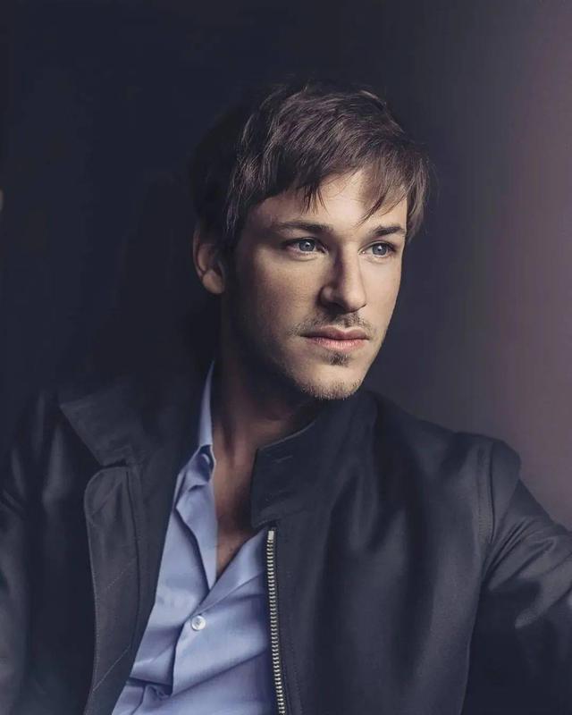 忧郁男孩？天使，阳光抑郁男孩（法兰西最美的男孩走了图片）