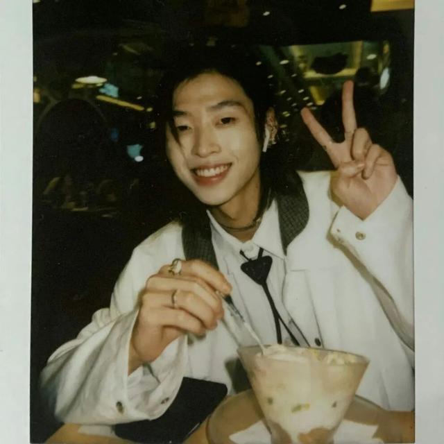 好看的男头，微信头像，好看的男头（好看帅气的个性男头像）