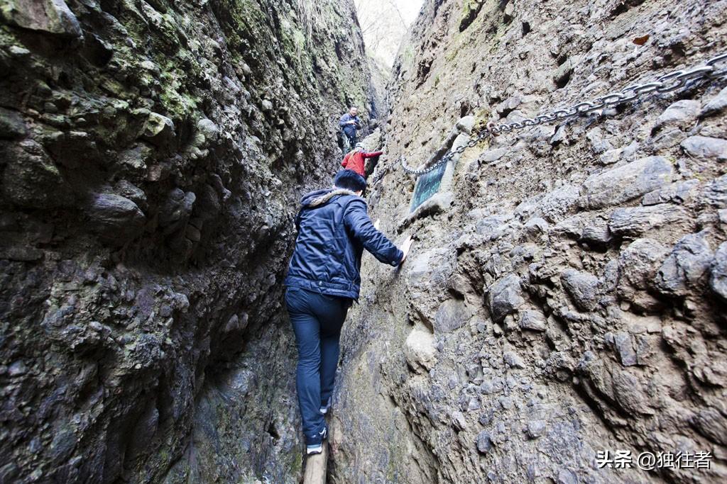 皖西大裂谷风景区，六安皖西大裂谷风情谷（罕见的山裂奇观）