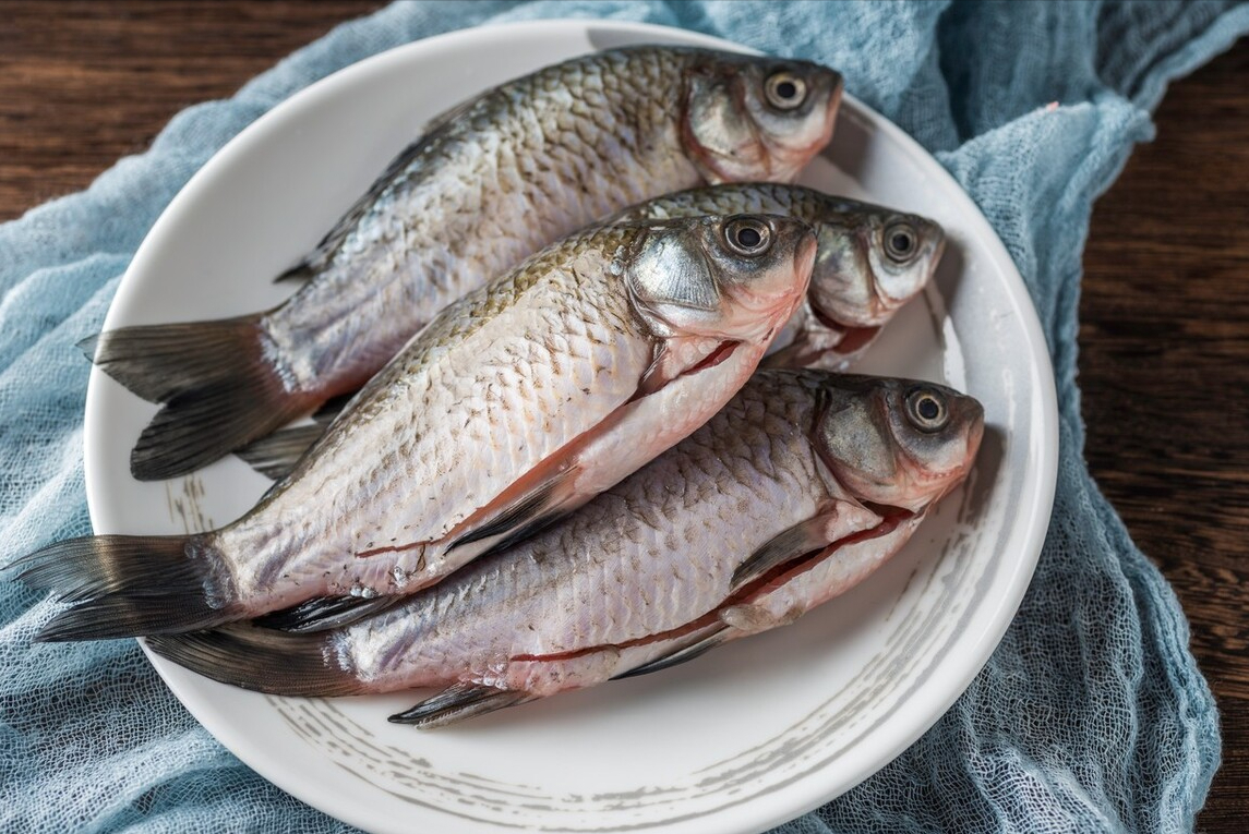 2022年梅雨季节是几月份到几月份结束，2022梅雨季节是几月份到几月份结束（老人讲“梅雨吃三宝）