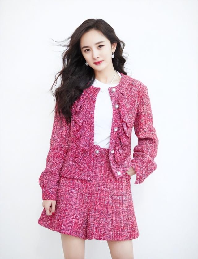 刘恺威与杨幂离婚4年：他单身抚养女儿，她情感沧桑依旧红