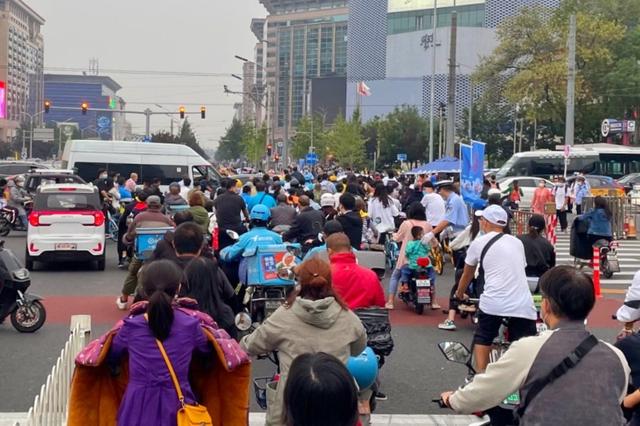 京藏高速大堵车，今日北京17点交通怎么样堵车吗（一次堵车事件出动400多名交警）