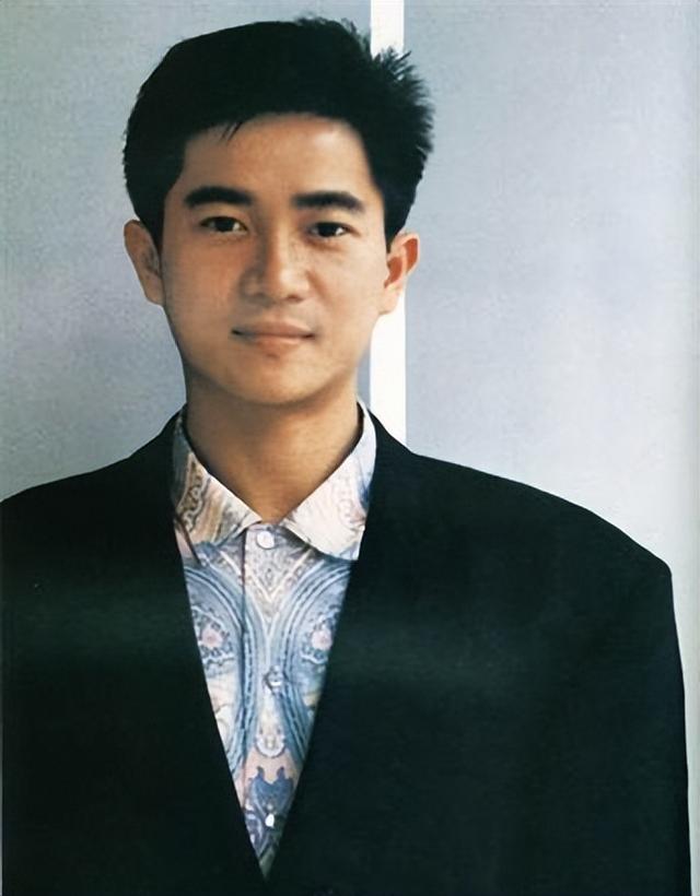 港台经典老歌100首，香港经典老歌曲100首（《声生不息》再掀港乐风）