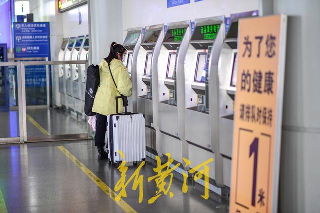 厦门火车站电话，厦门火车站电话（从“挤油油”到“空荡荡”）