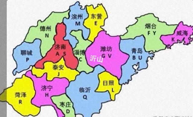 叹为观止，沂山百丈冰瀑！