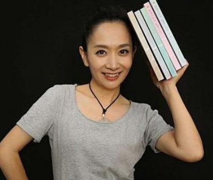 王为念个人资料简介，王为念第一任妻子照片（被同事排挤北漂发展）