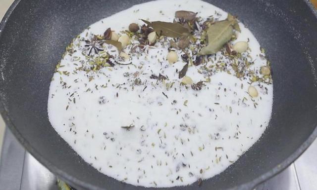 老年脑吃什么调理，人老了最怕“老年痴呆”