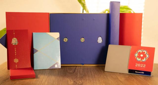 品牌拉杆箱十大排名，拉杆箱品牌十大排名（字节、腾讯、京东…22家大厂虎年礼盒实测）