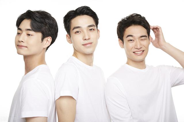 好喜欢你歌词，懂你是写给谁的歌曲（他平平无奇的表演你看腻了吗）